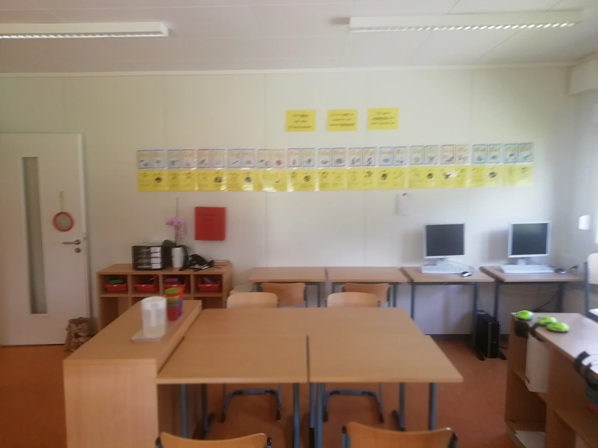 Computerecke, Arbeitspl&auml;tze, Anlaut-Alphabet